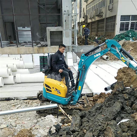 蘇州室內(nèi)小挖機出租